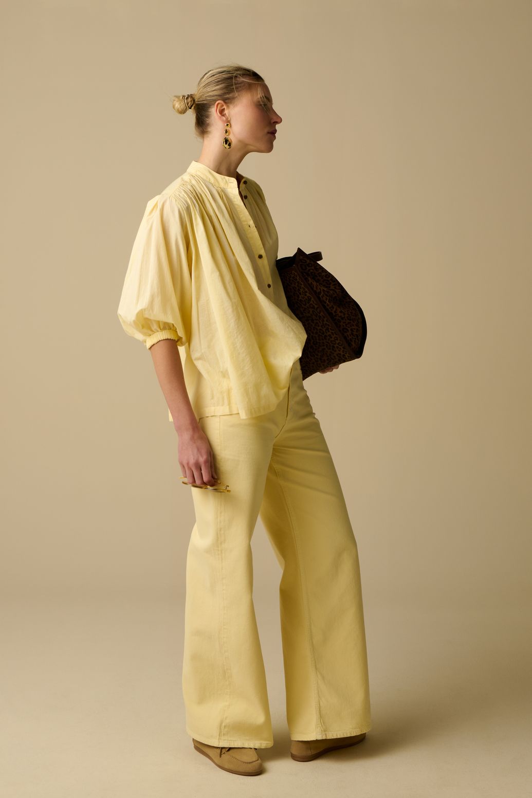 Lichtgele wide leg jeans