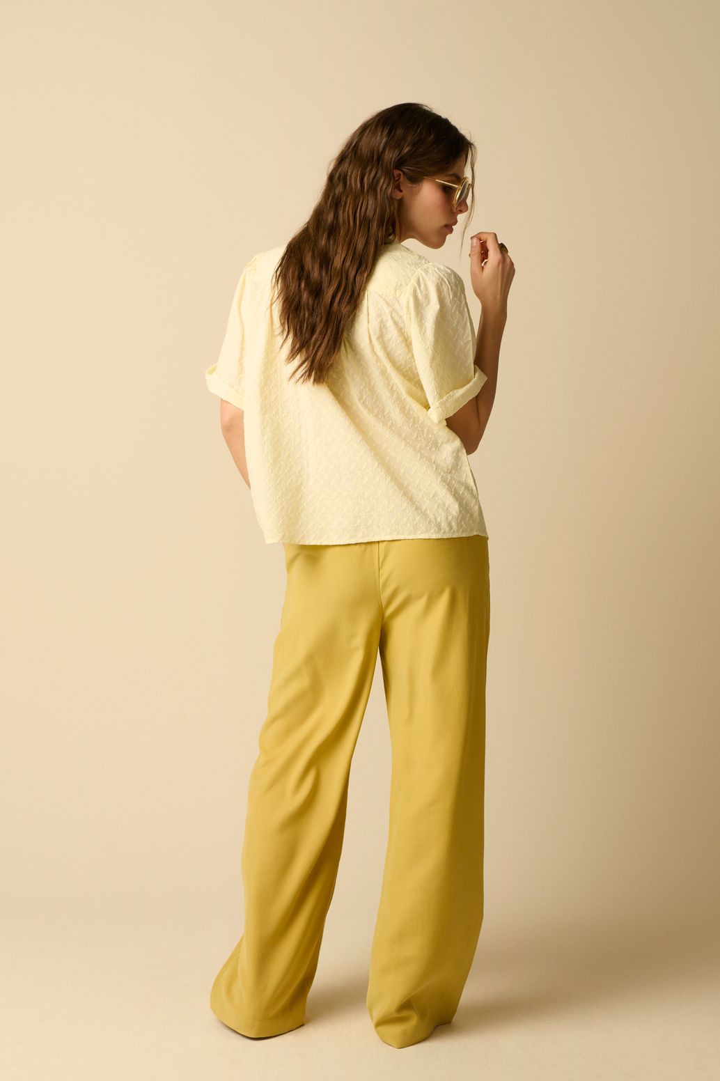 Blouse avec broderie - jaune clair