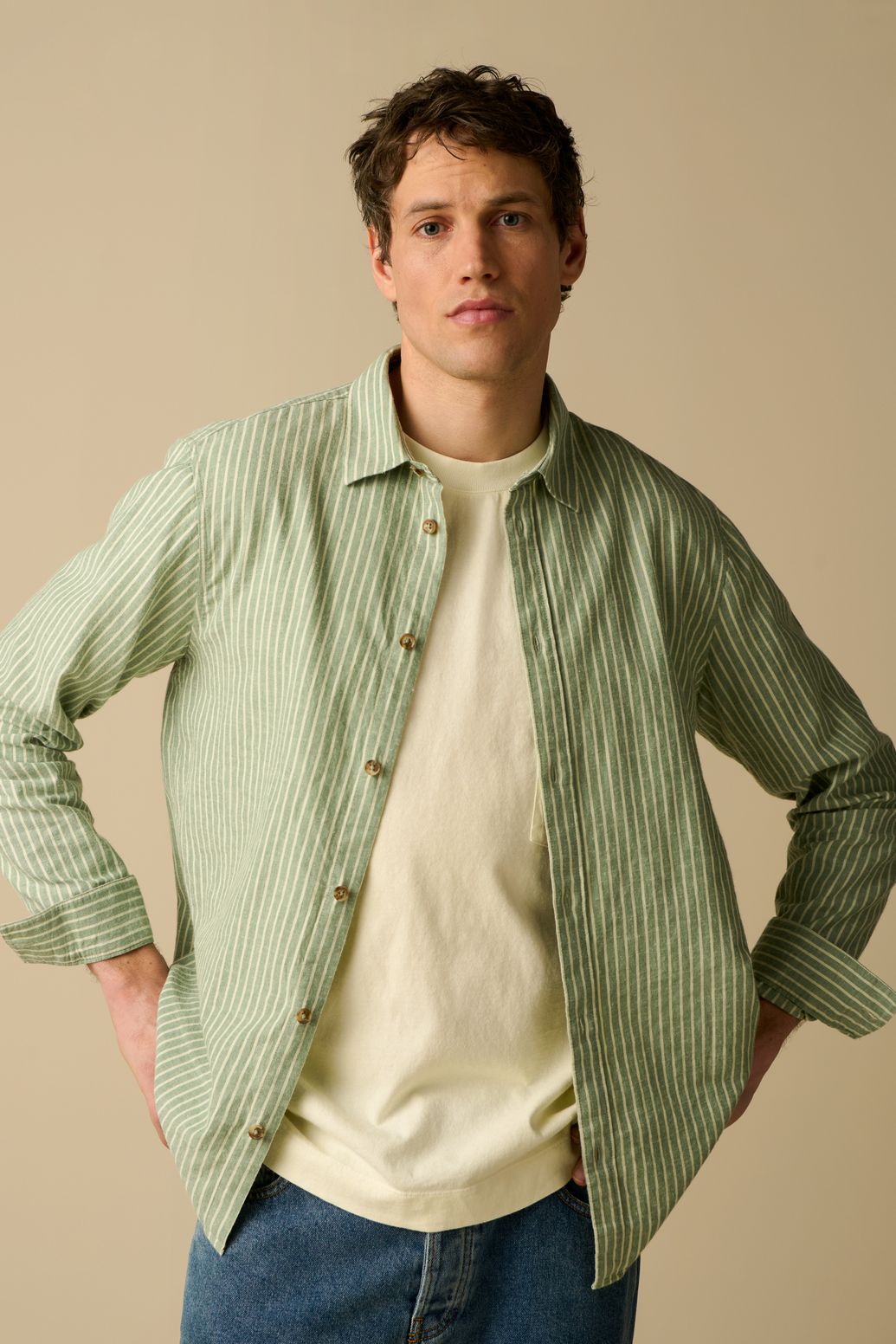 Groen gestreept overhemd