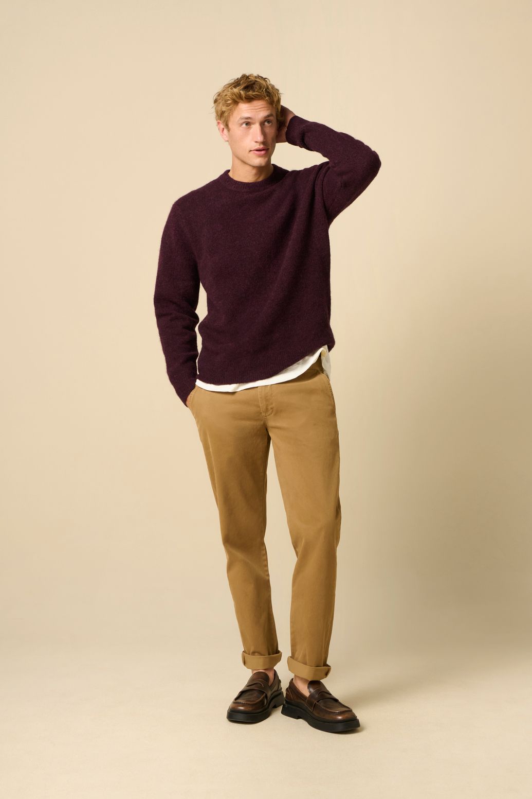 Chino mit mittelhoher Taille - braun