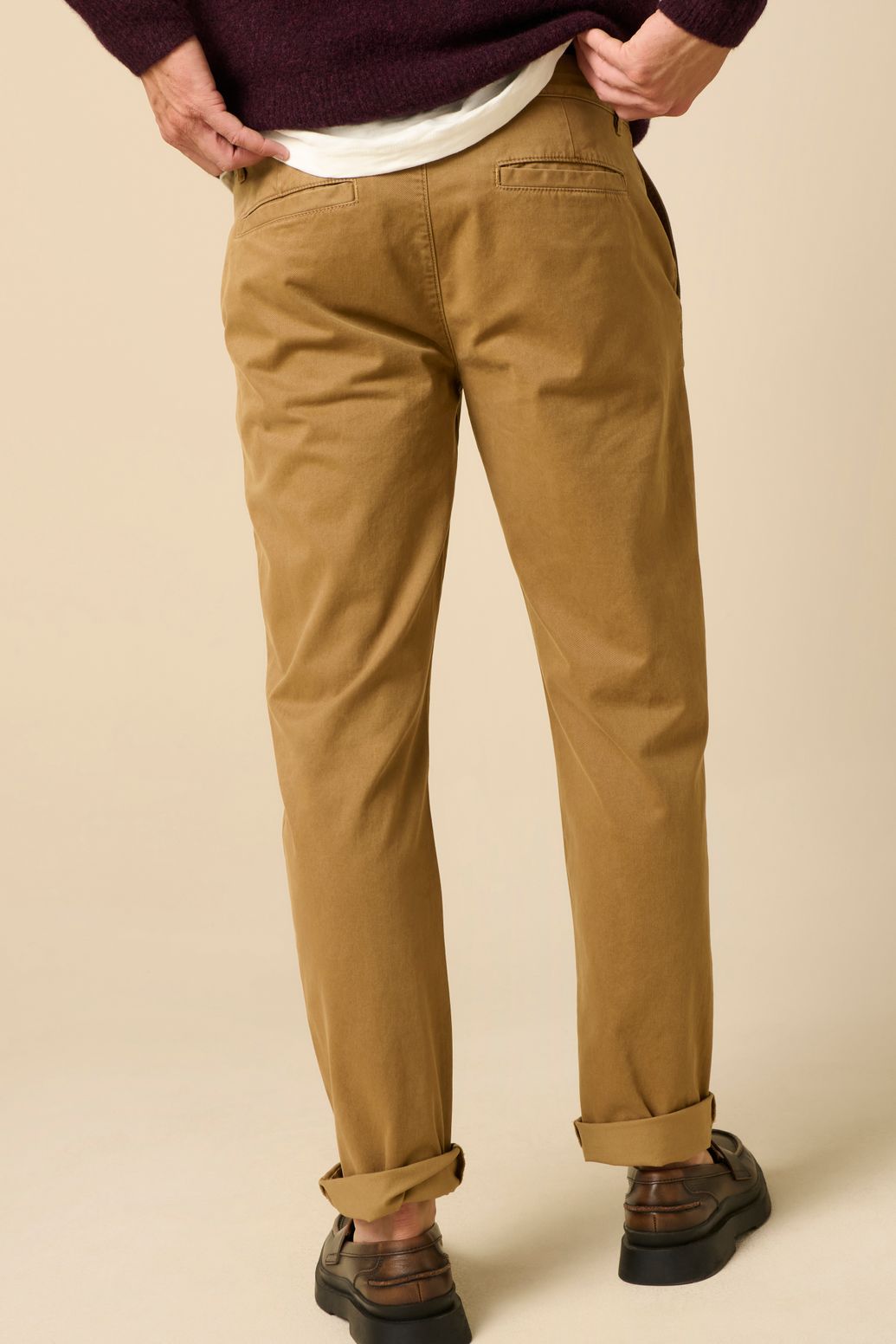 Chino mit mittelhoher Taille - braun
