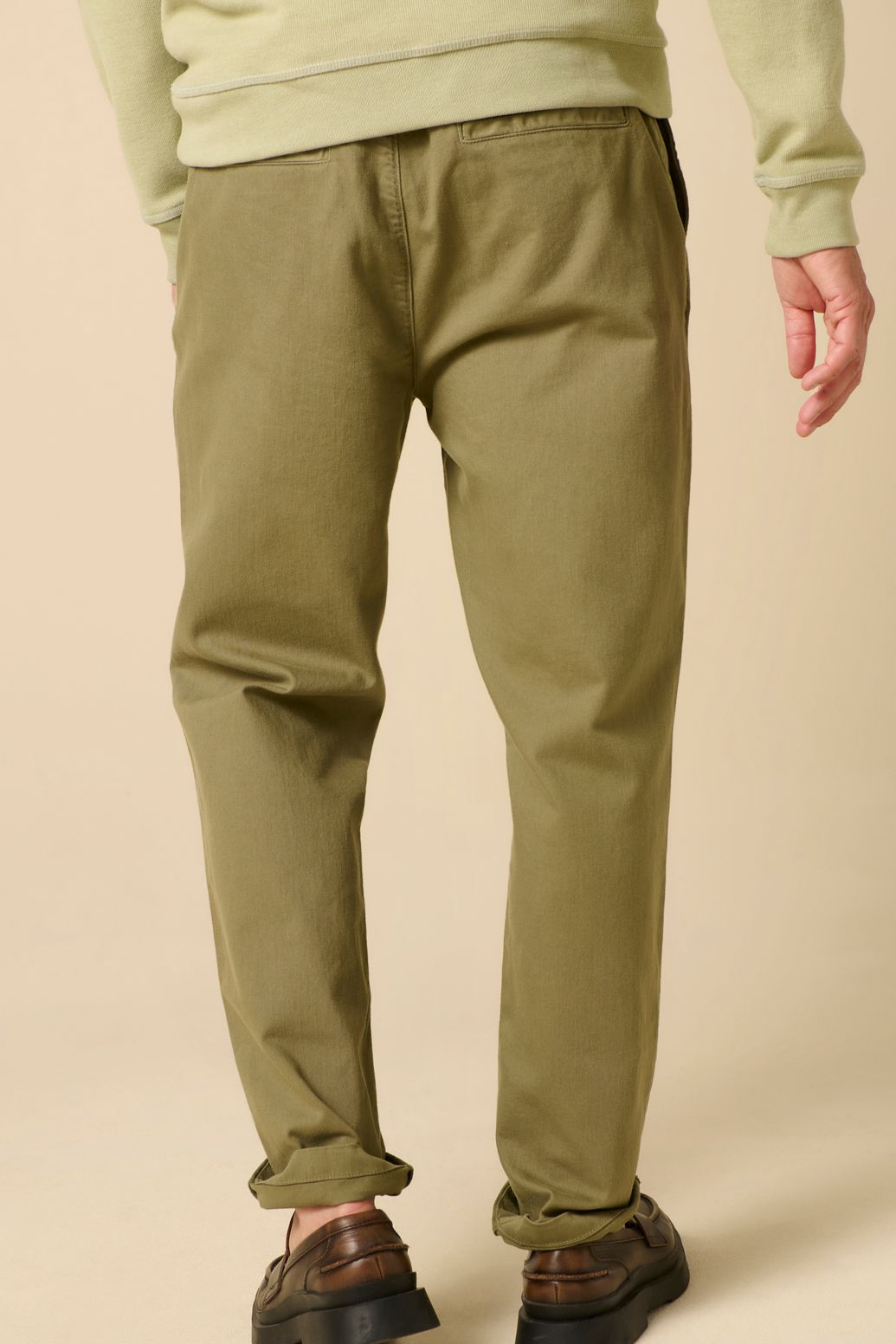 Chino mit mittelhoher Taille - grün