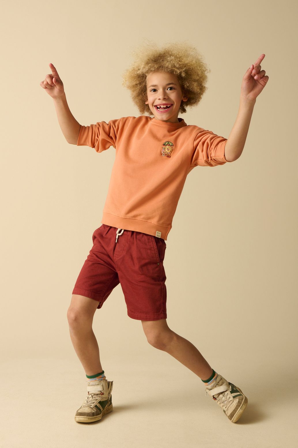 Sweat avec broderie - orange