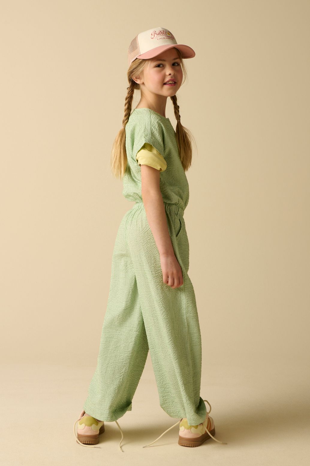 Gestreifter Jumpsuit - grün