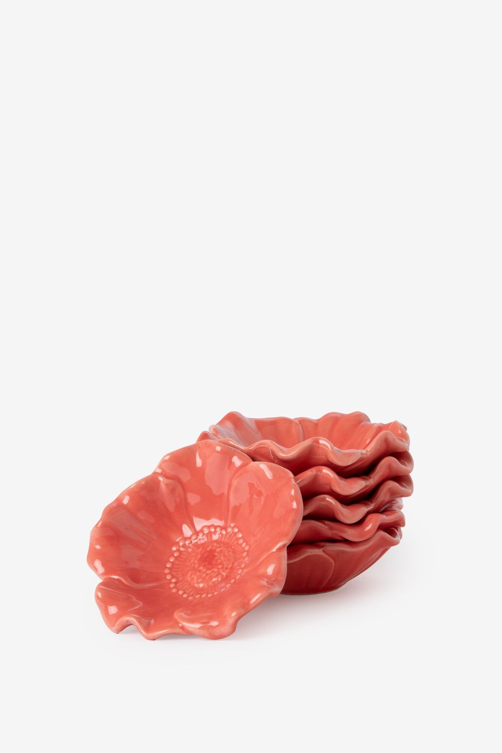 Lichtrode bloemen kom