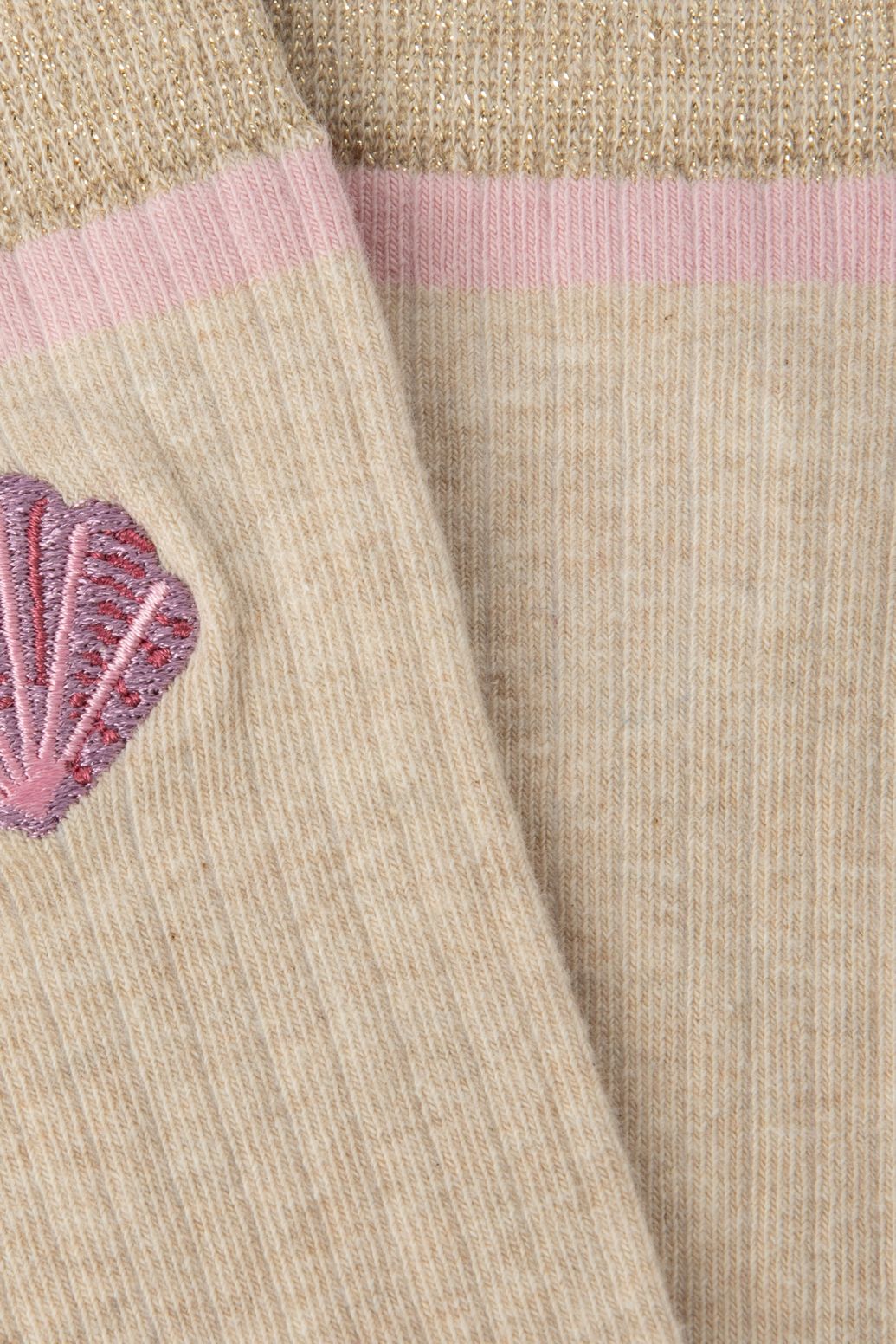 Socken mit Muschelstickerei - rosa