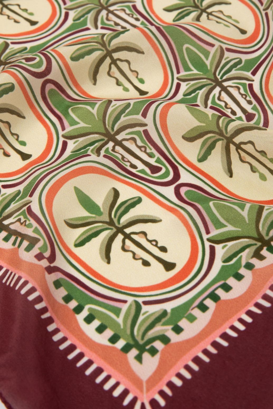 Foulard avec imprimé palmiers - rouge foncé