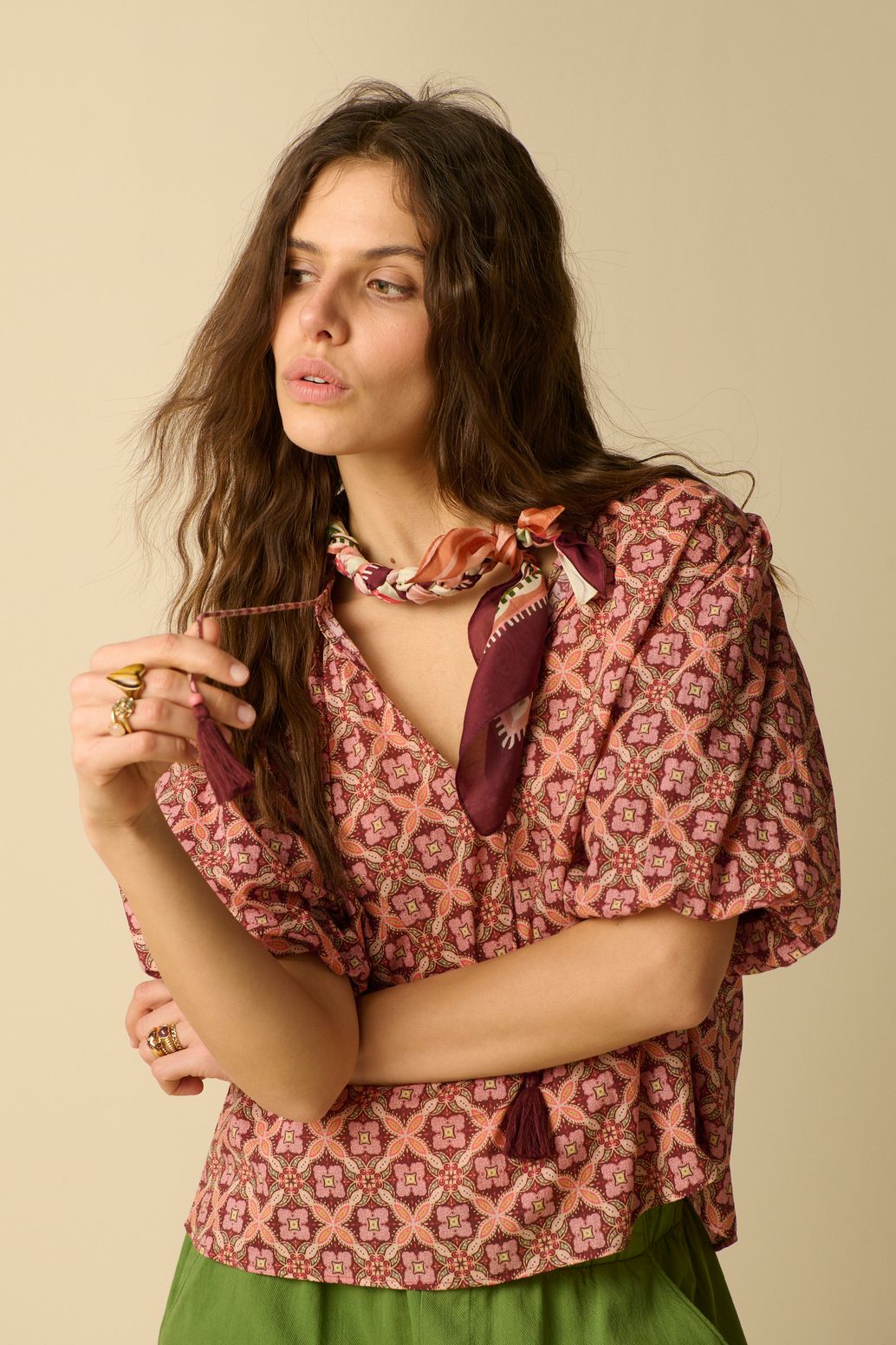 Foulard avec imprimé palmiers - rouge foncé