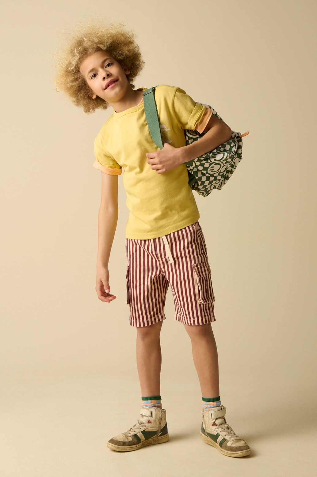 Gestreifte Twill-Shorts - dunkelrot