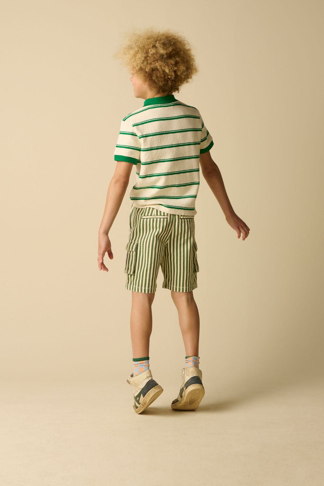 Donkergroene twill short met strepen