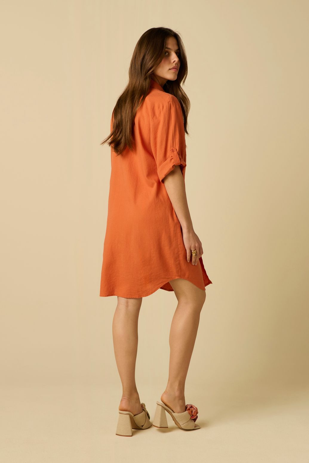 Midi-Kleid aus Leinen - orange