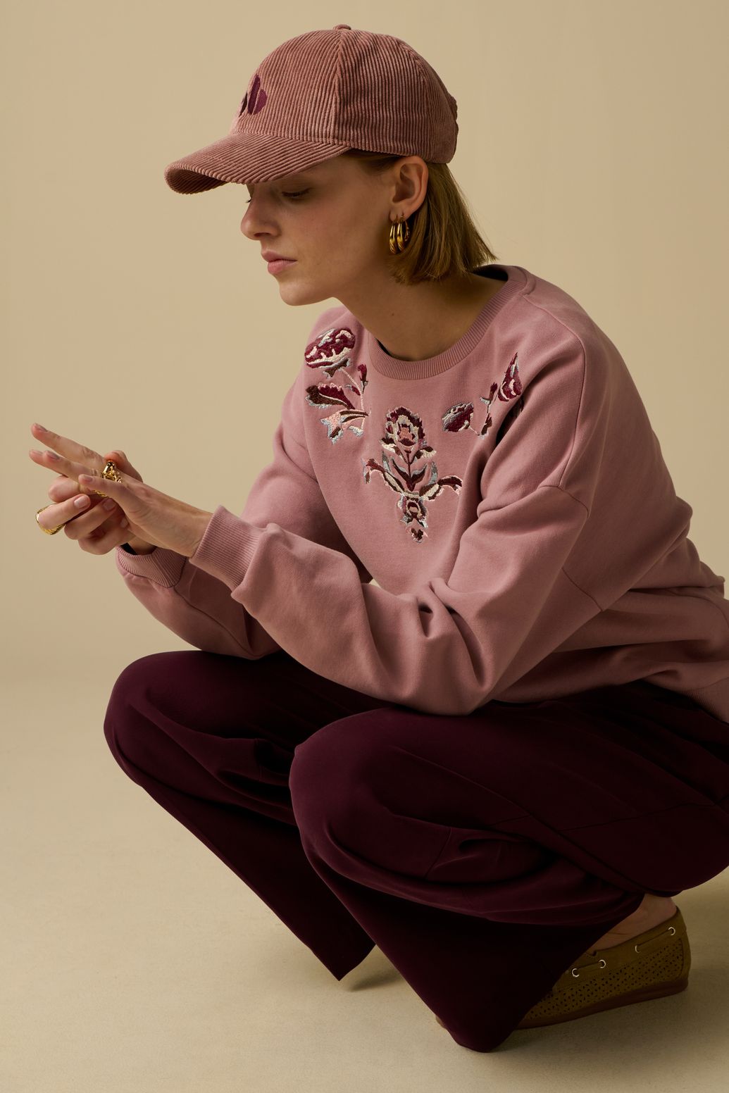 Sweat avec broderies - rose