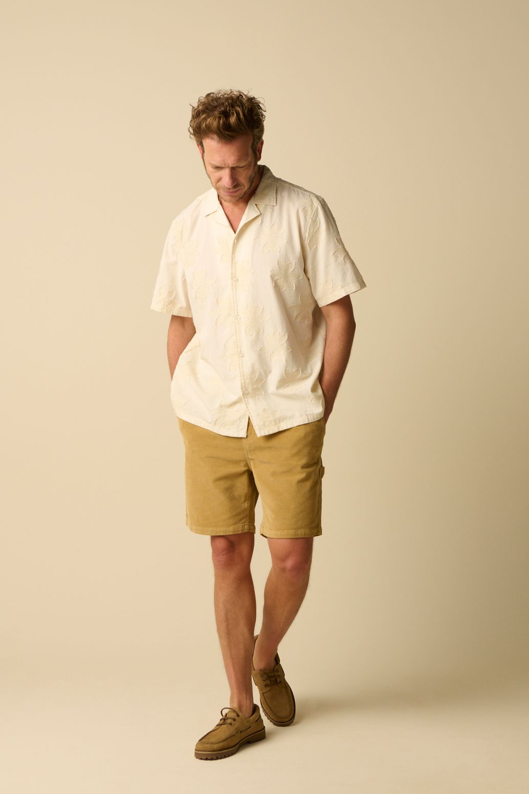 Jacquard-Hemd mit Blumen - beige