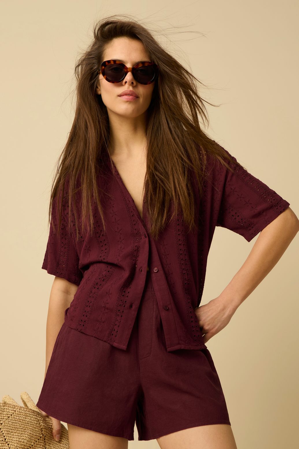 Blouse avec broderie - violet foncé