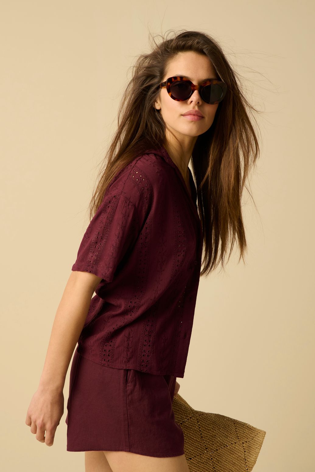 Blouse avec broderie - violet foncé