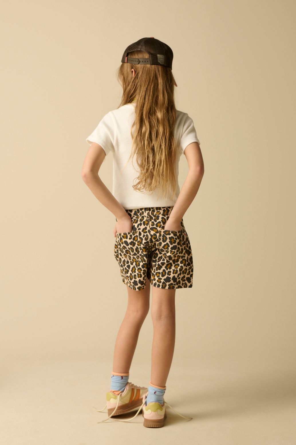 Short en tissu sergé avec imprimé léopard - marron