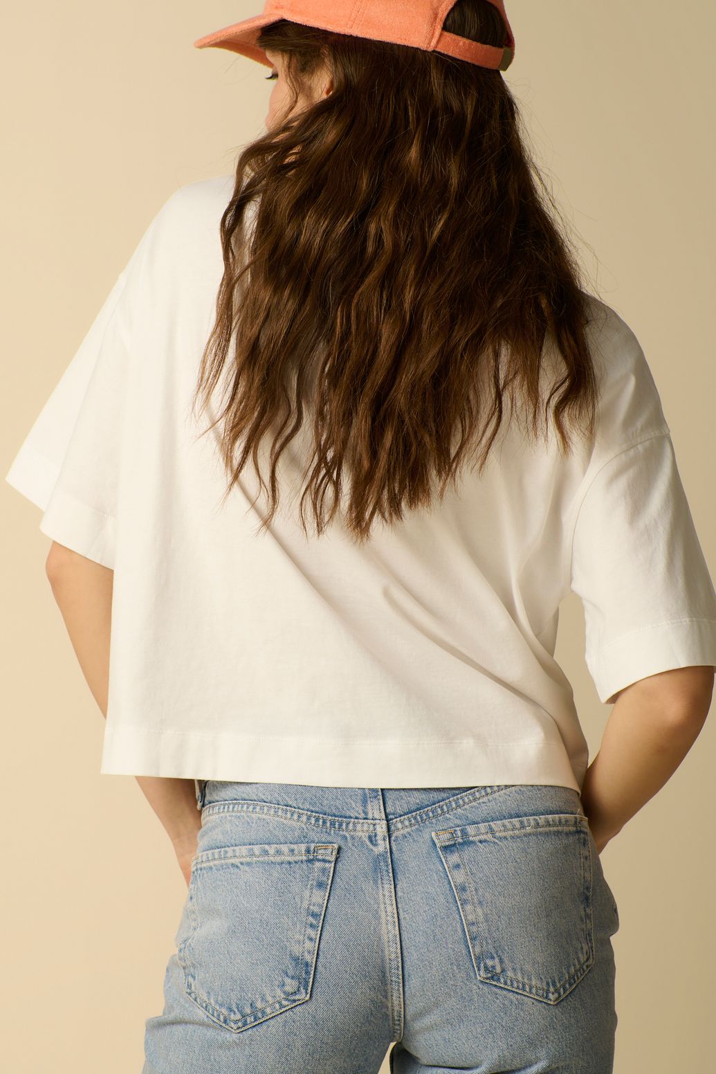 T-Shirt mit Stickerei-Detail - weiß