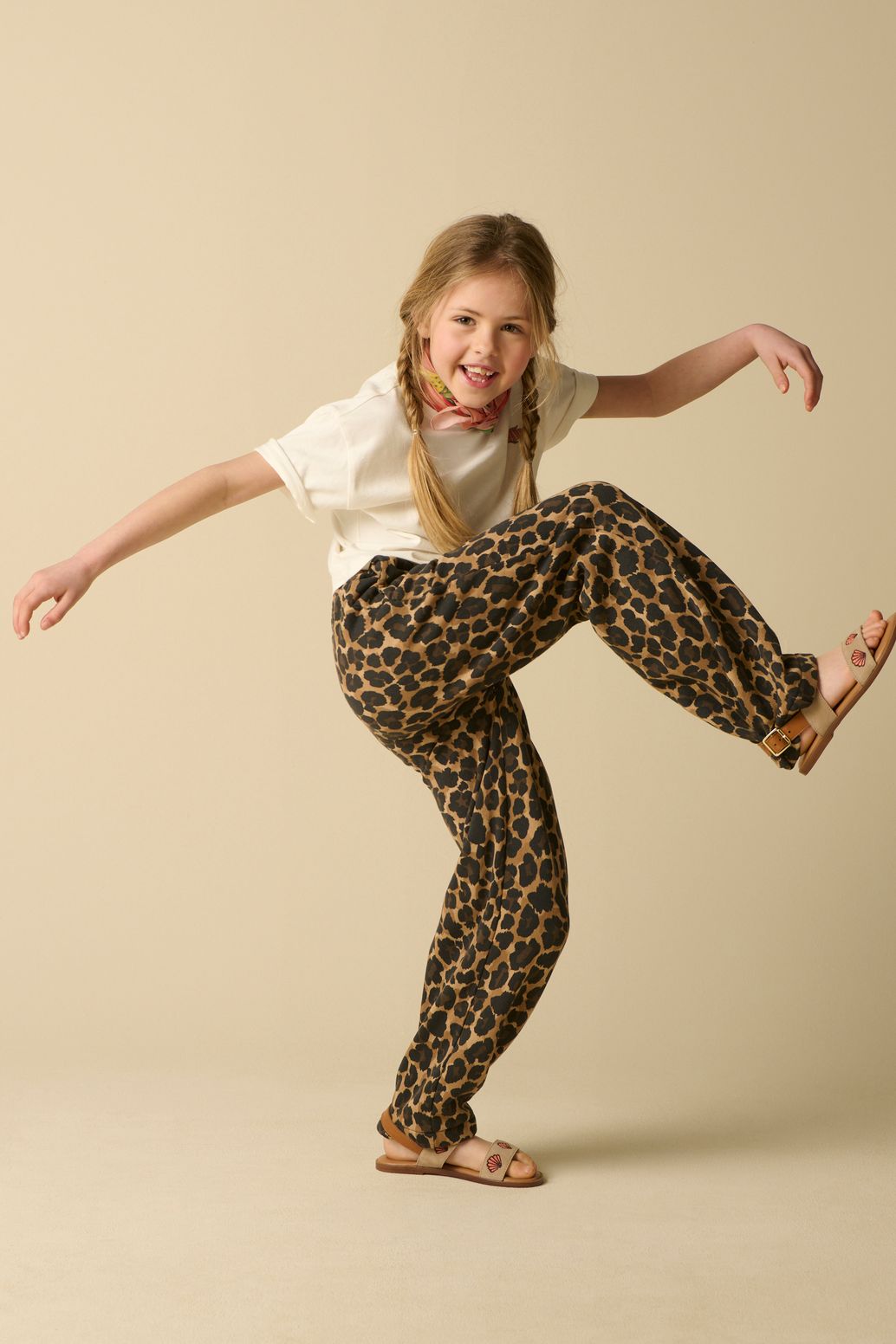 Pantalon de survêtement jambes larges avec imprimé léopard - marron