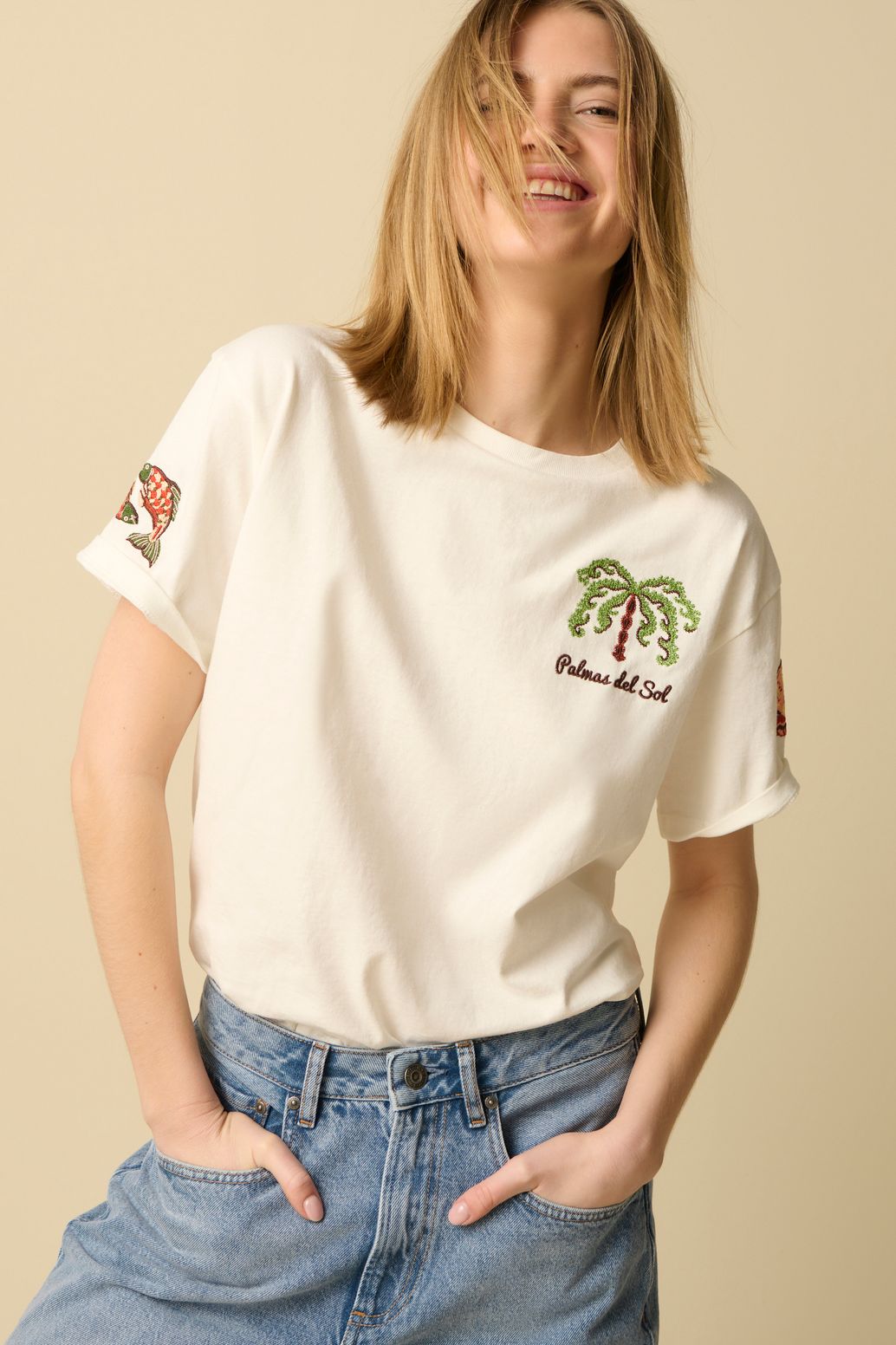 T-Shirt mit Stickerei - weiß