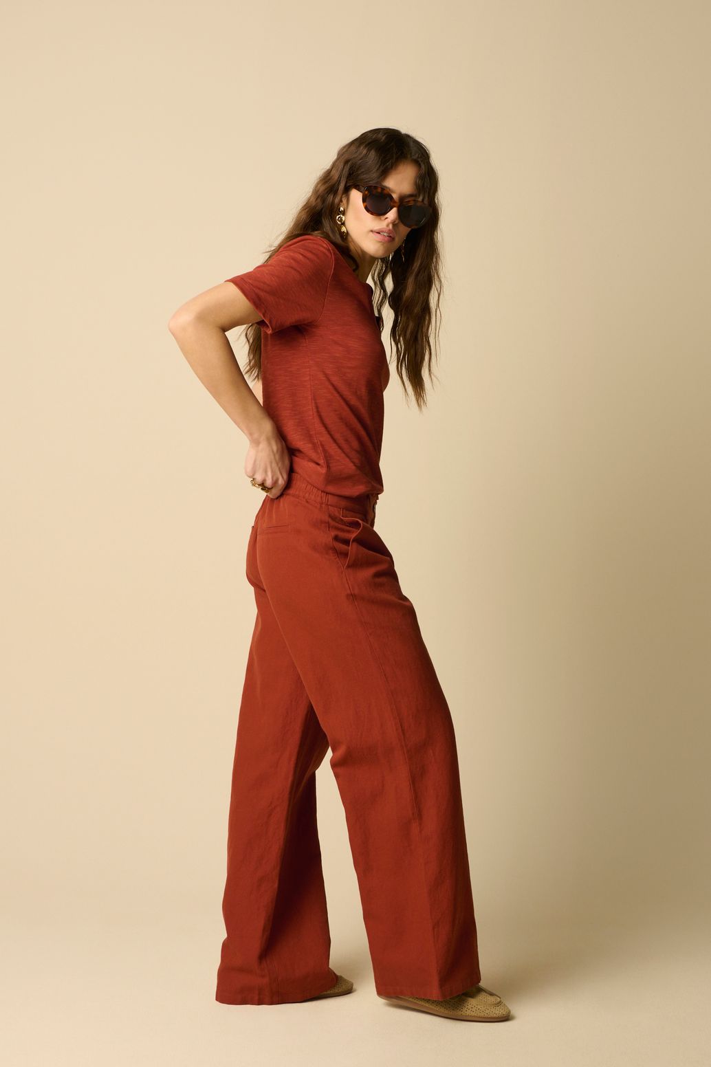 T-shirt col V - rouge foncé