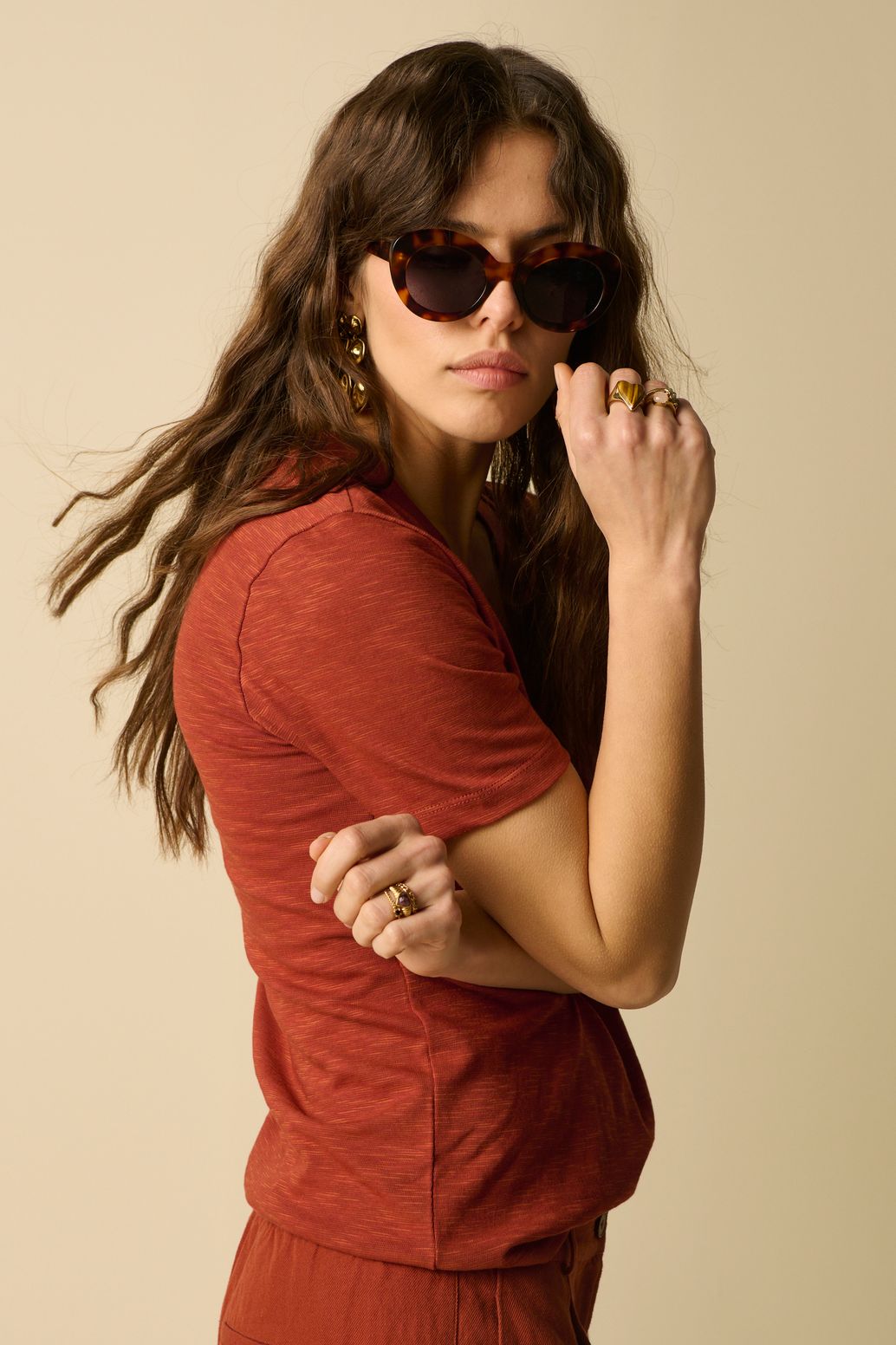 T-shirt col V - rouge foncé