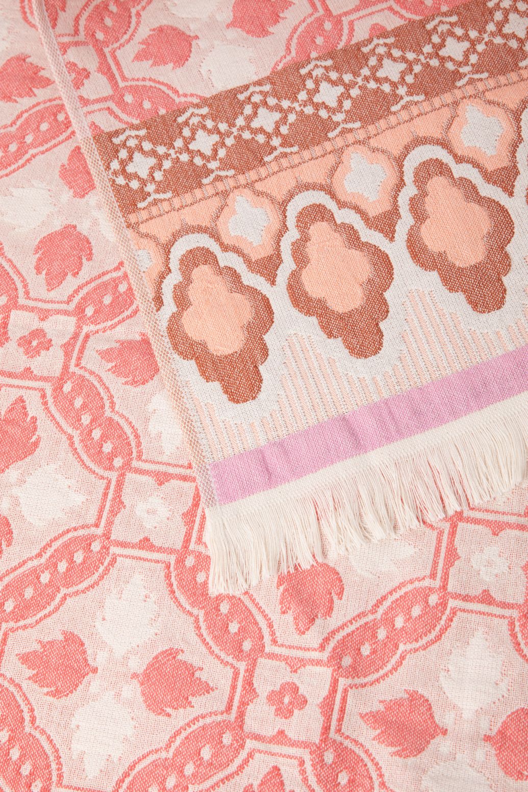 Serviette hammam avec imprimé fleuri - multicolore