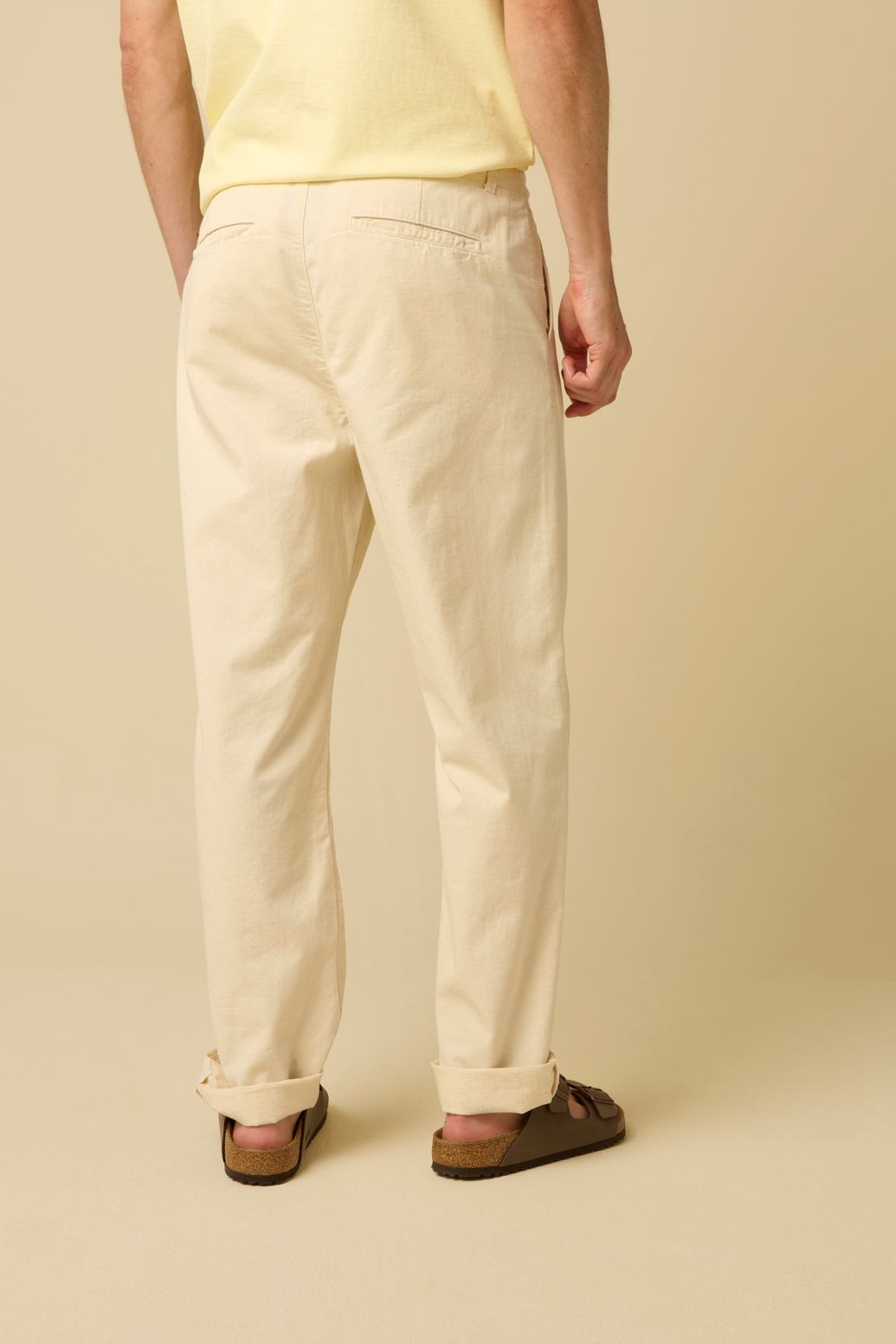 Chino mit mittelhoher Taille - weiß