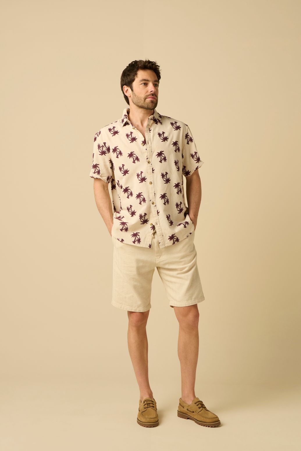 Shorts mit Fischgrätenmuster - weiß