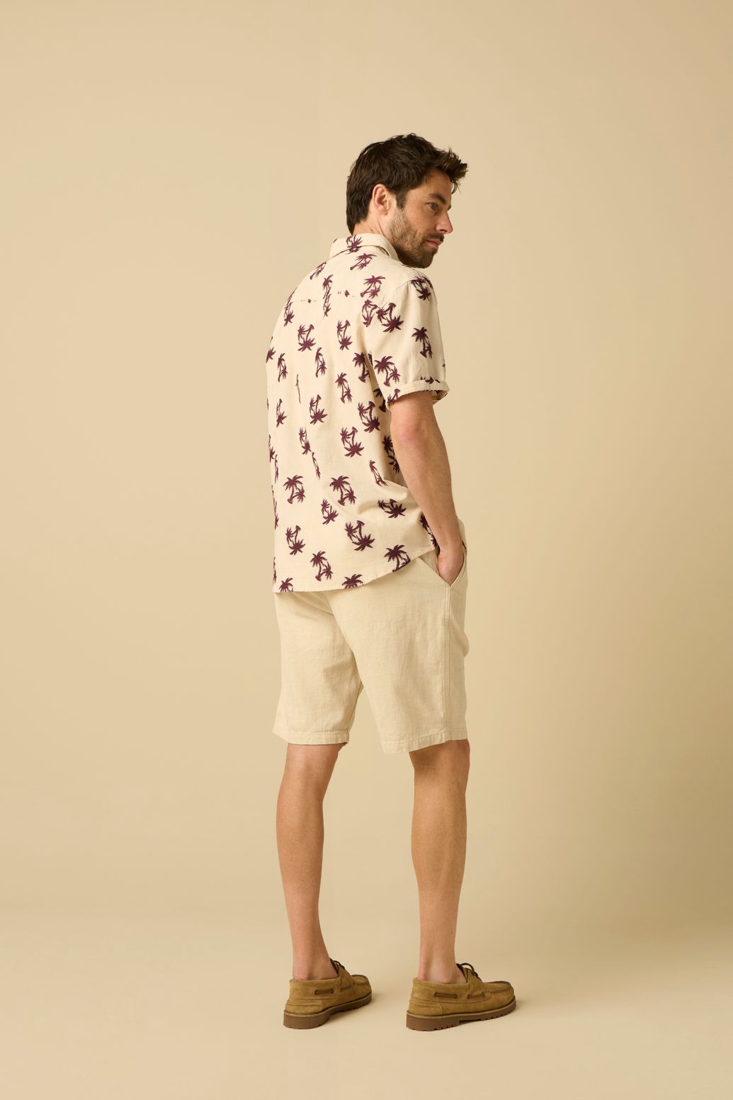 Shorts mit Fischgrätenmuster - weiß