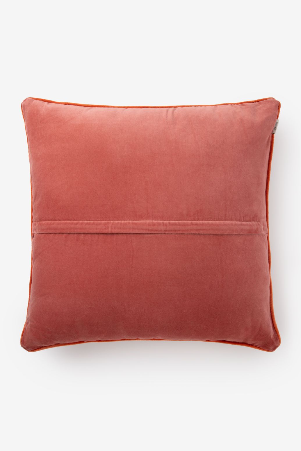 Rood kussen met bloemendessin