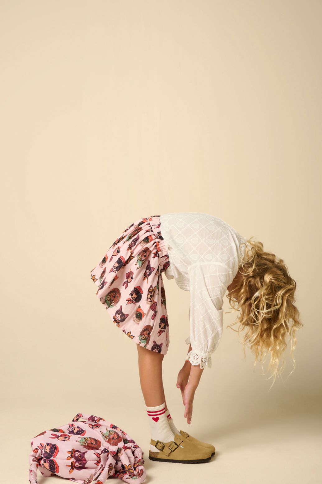 Lichtroze rok met hondjes print