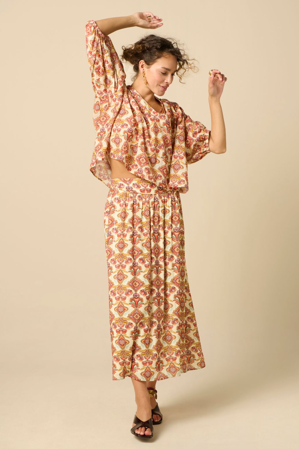 Bluse mit Blumenmuster - weiß