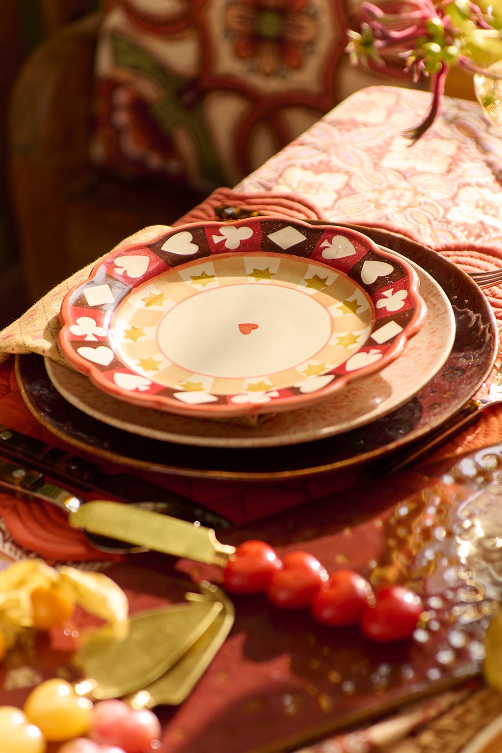 Assiettes plates émaillées - marron foncé