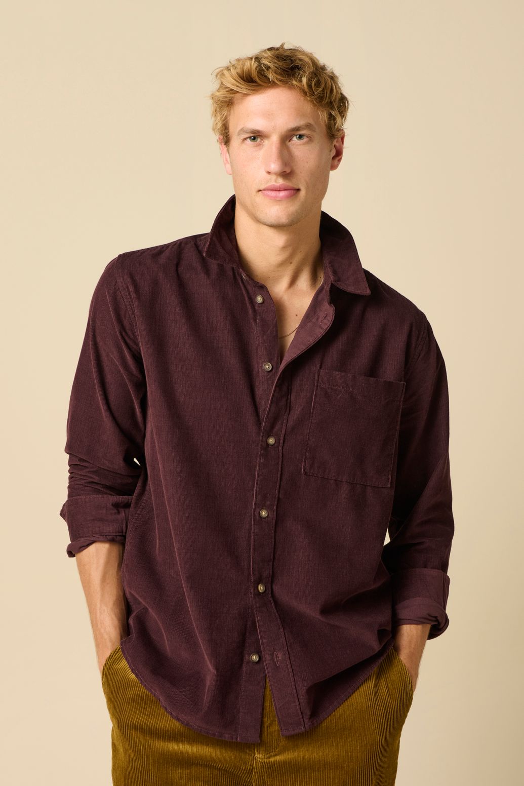 Donkerbruine corduroy overhemd