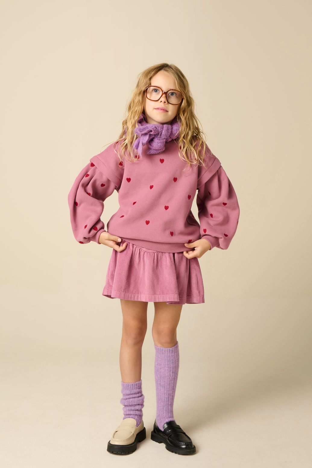 Paarse sweater met hartjes