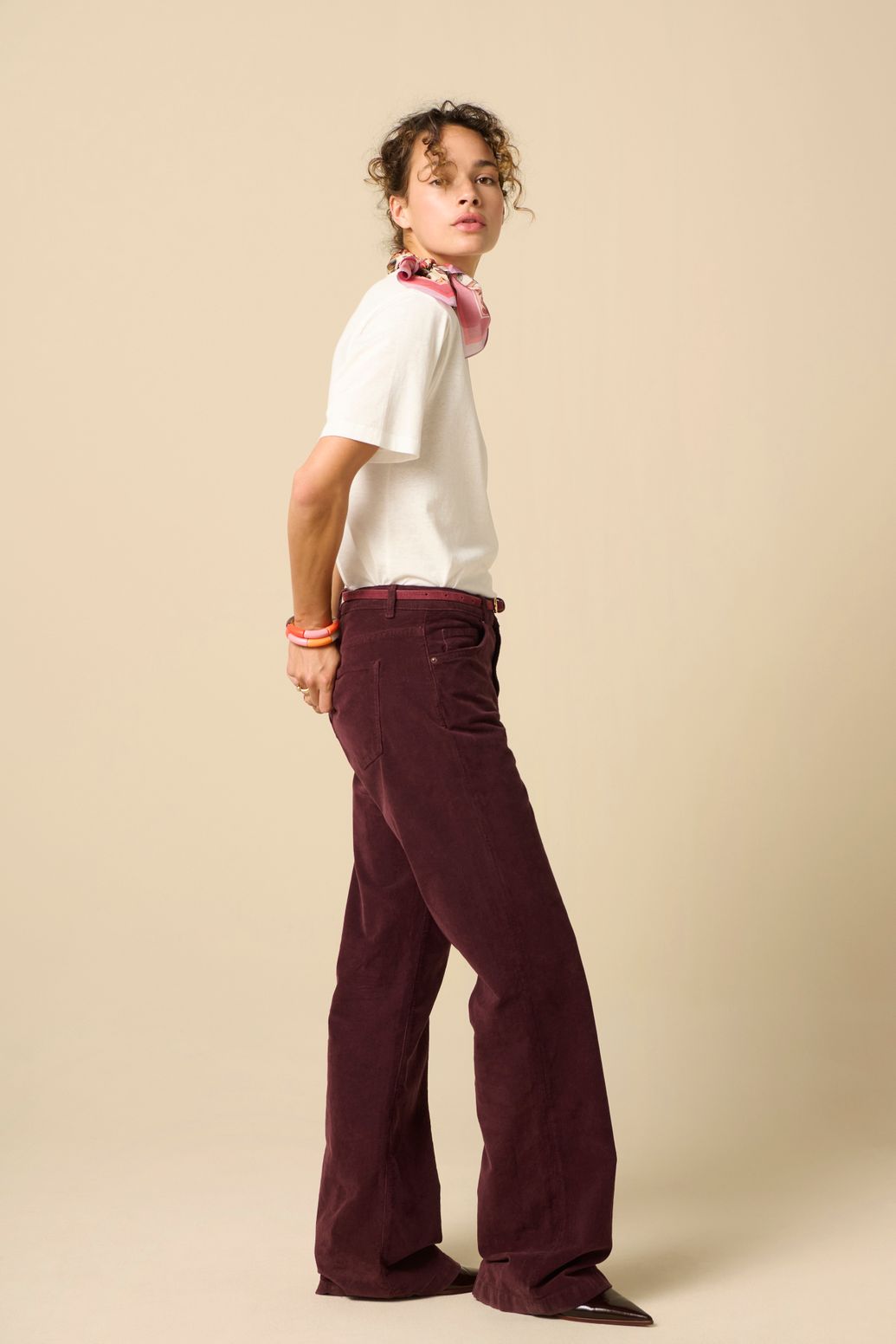 Donkerbruine hight waist corduroy flaired broek