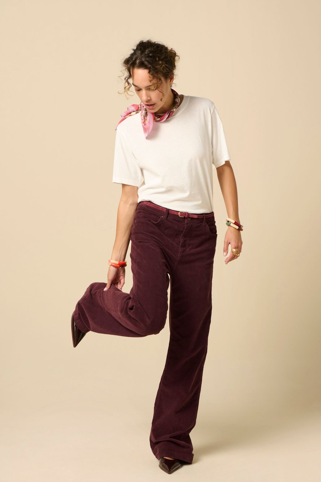 Donkerbruine hight waist corduroy flaired broek