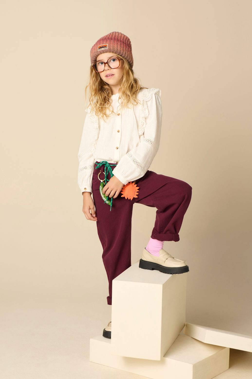 Barrel Jeans mit hoher Taille - dunkelrot