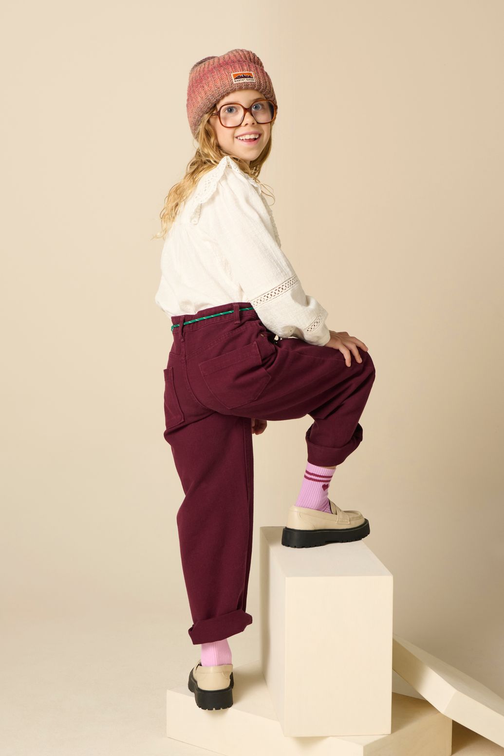 Barrel Jeans mit hoher Taille - dunkelrot