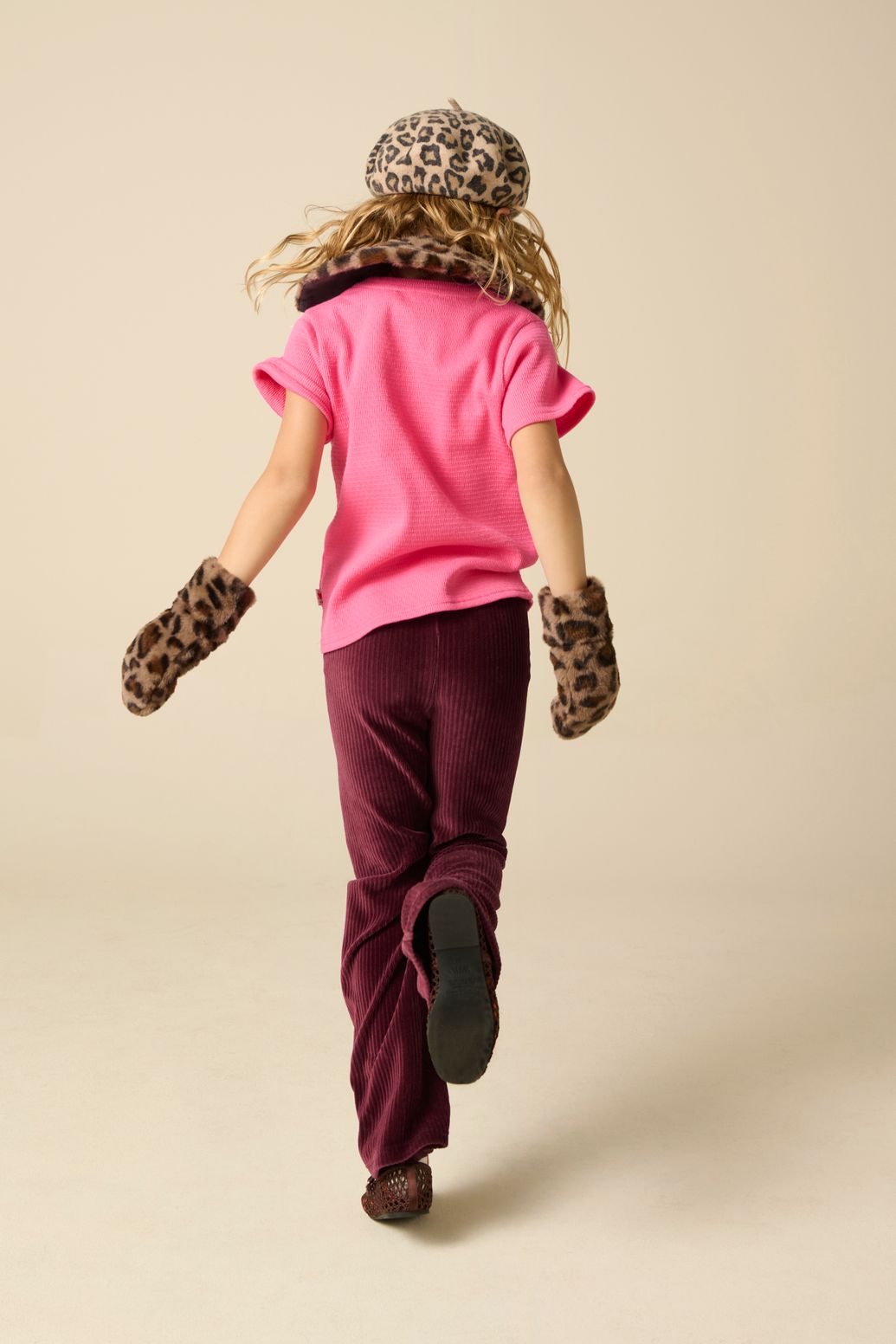 T-Shirt mit Stickerei - rosa
