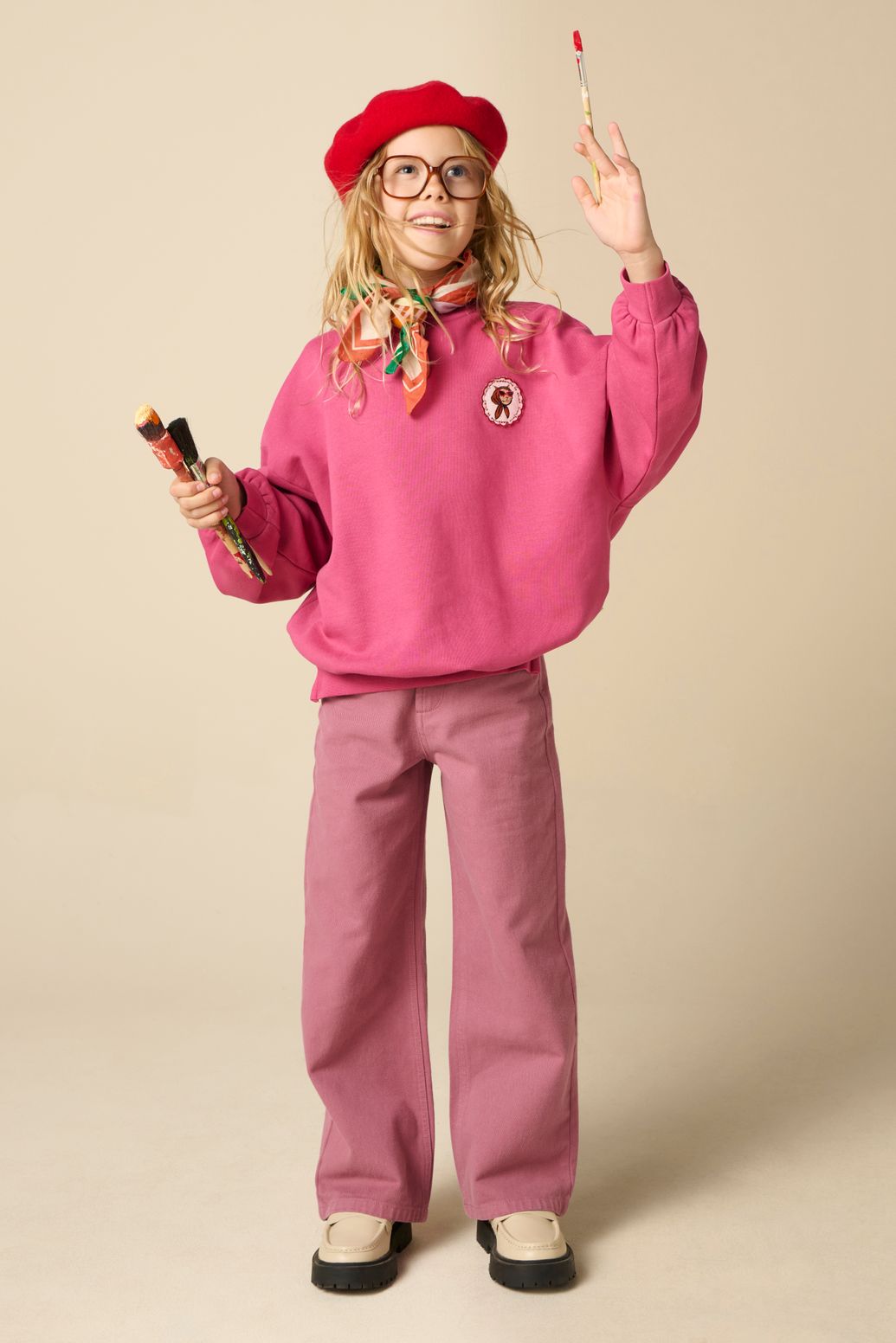 Sweater mit Aufnäher - pink