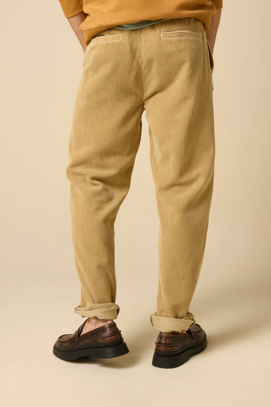 Beige corduroy broek