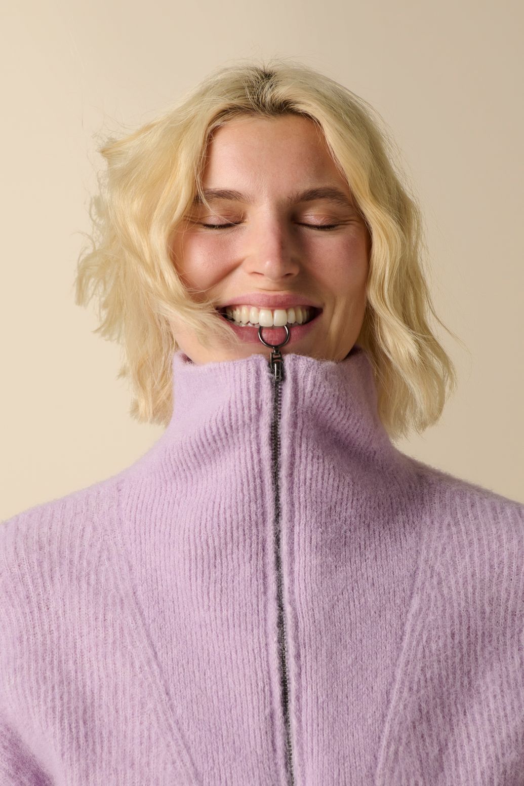 Pull avec fermeture éclair - violet clair