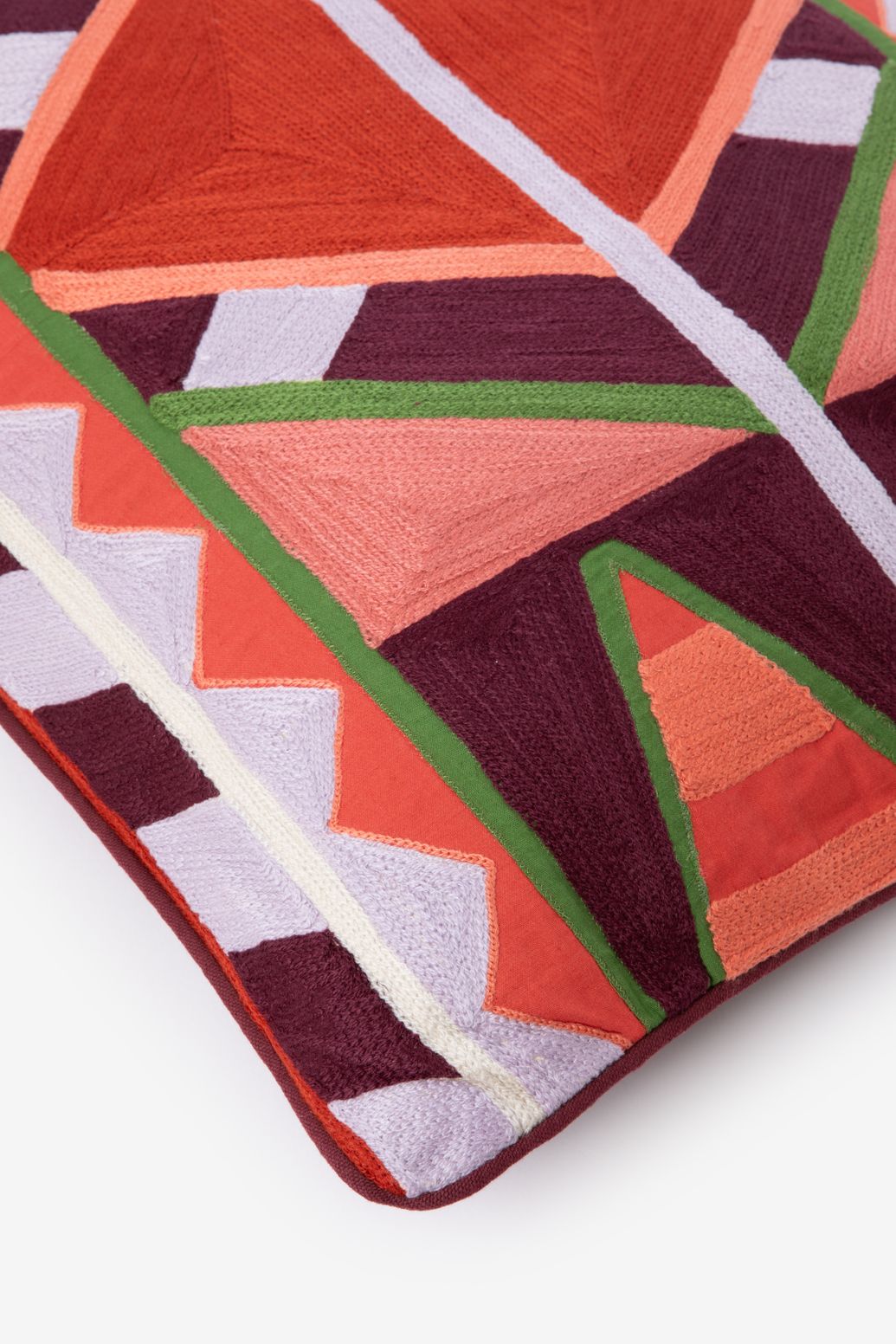 Multicolour kussen met geometrisch dessin