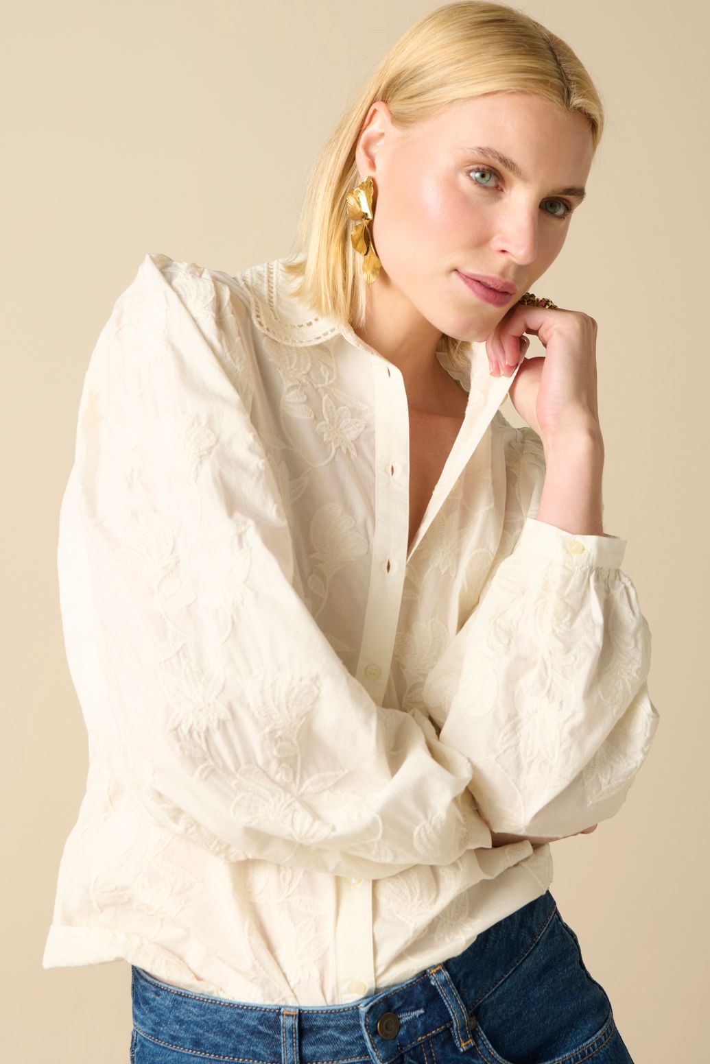 Bluse mit Stickerei-Details - weiß