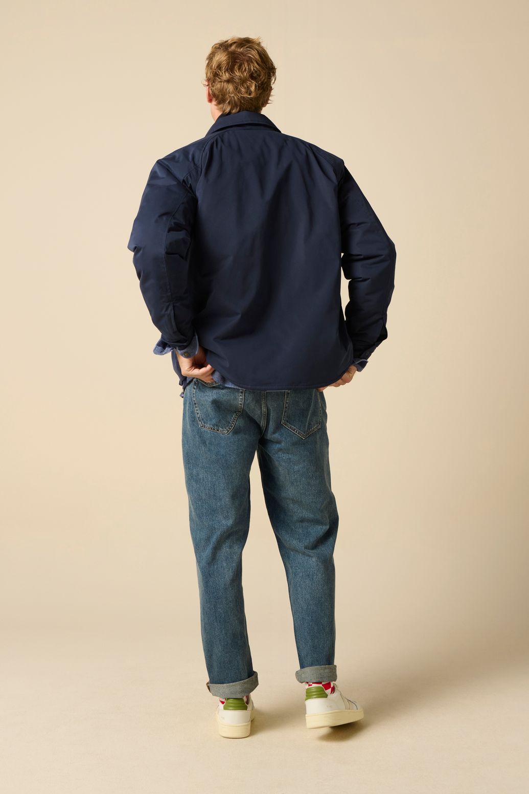 Donkerblauwe jas