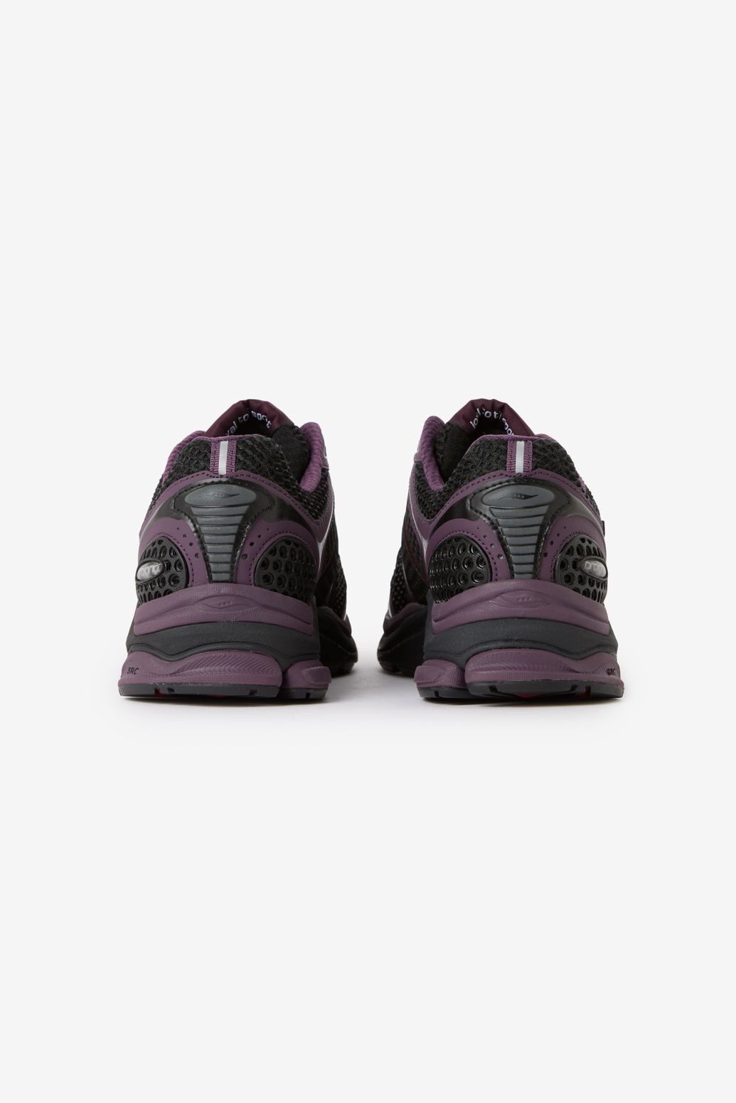 Saucony zwarte Progrid Triumph 4 sneakers