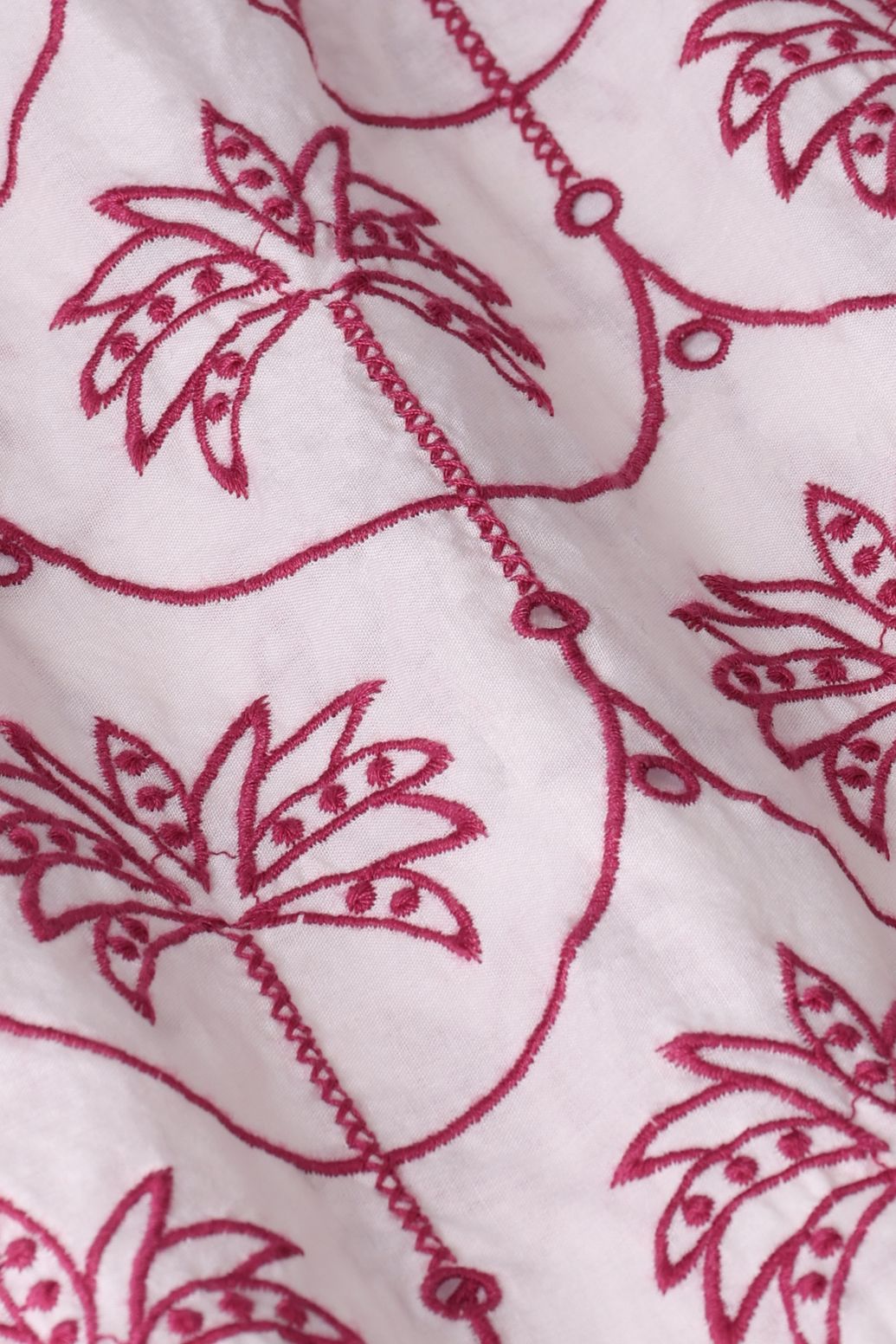 Lichtroze blouse met embroidery
