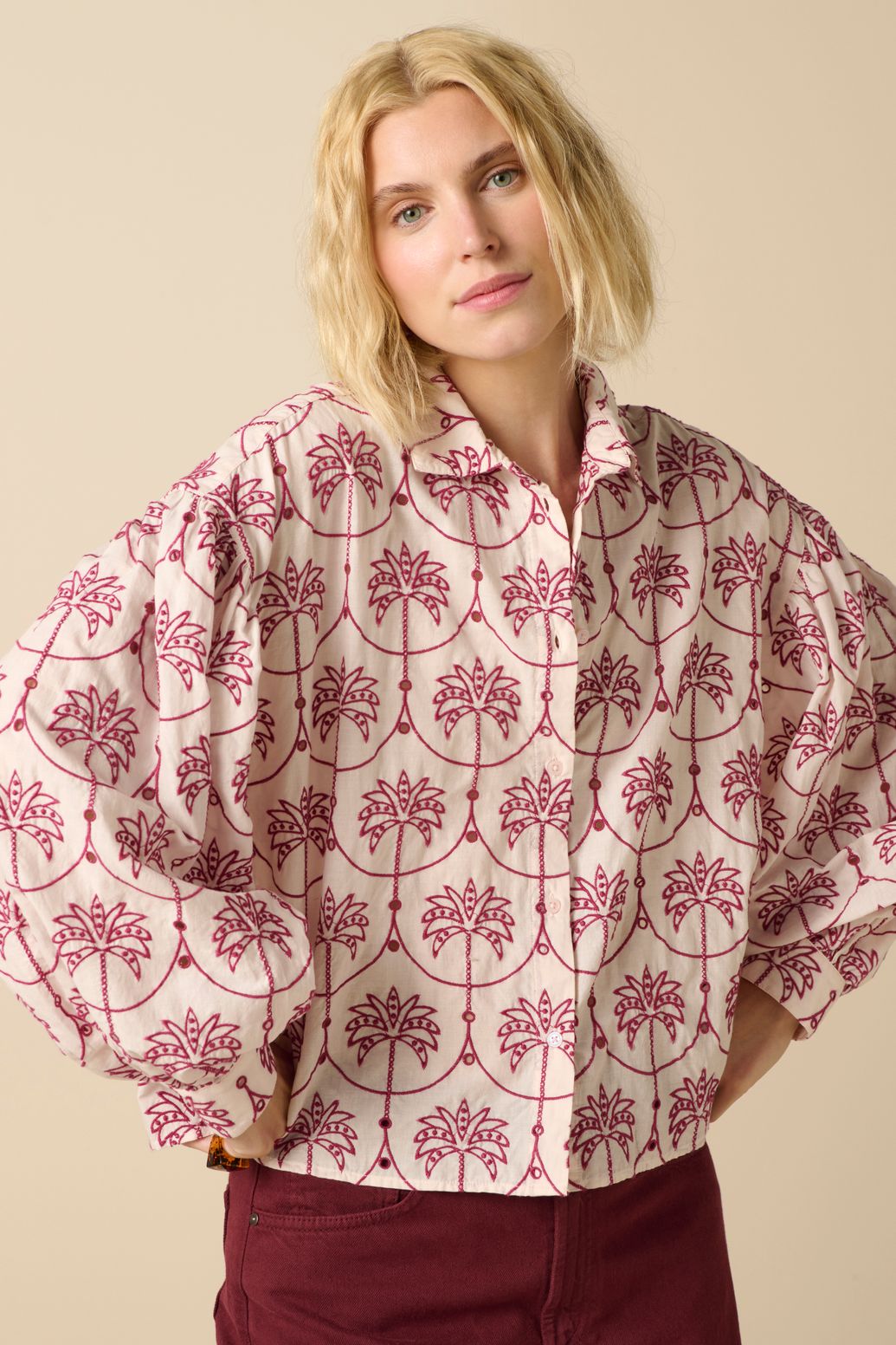 Bluse mit Stickerei - hellrosa