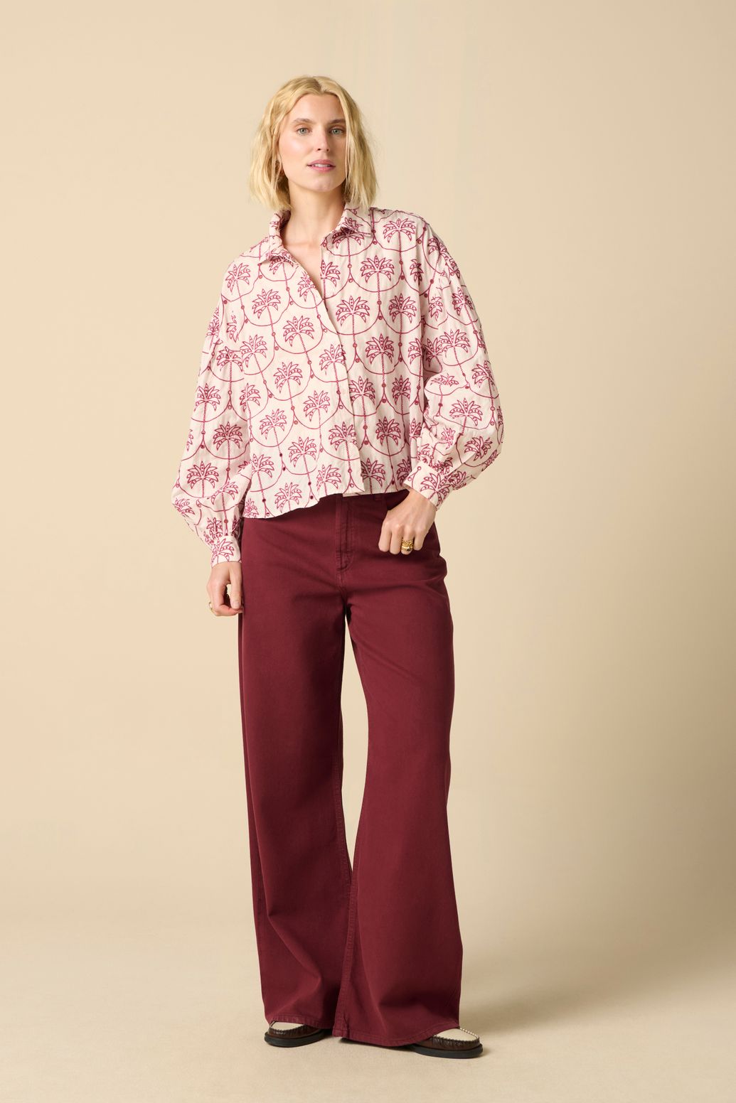 Bluse mit Stickerei - hellrosa